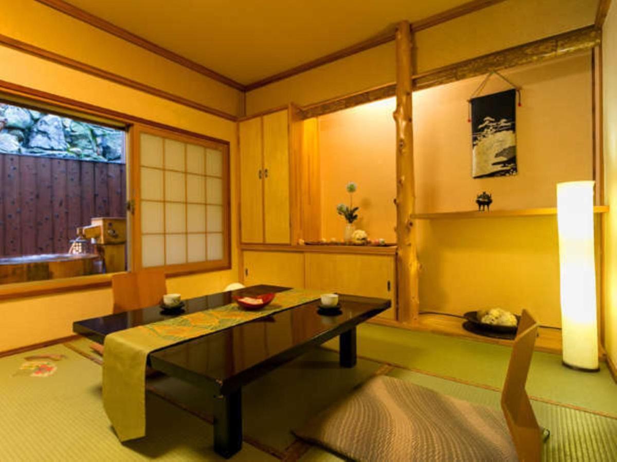 Matsunoya Kasen Hotel Maniwa Bagian luar foto