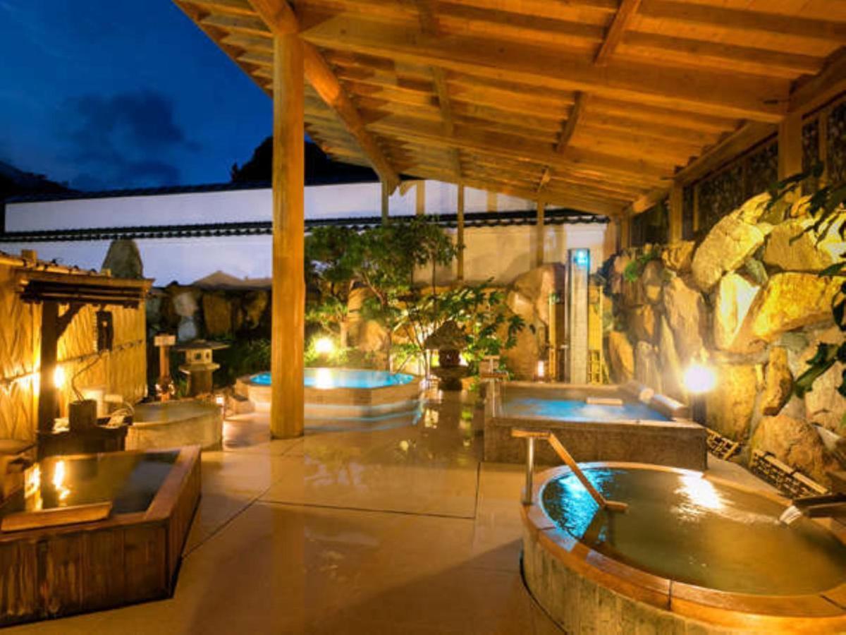 Matsunoya Kasen Hotel Maniwa Bagian luar foto
